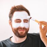 Les jeunes hommes sportifs doivent-ils opter pour des cosmétiques bio ?